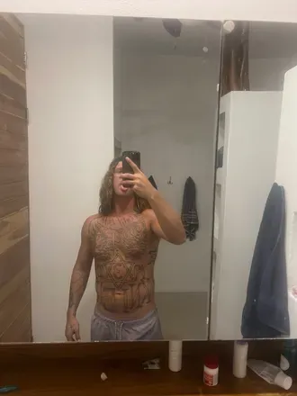 OnlyFans cuenta surfjm1123 avatar 1