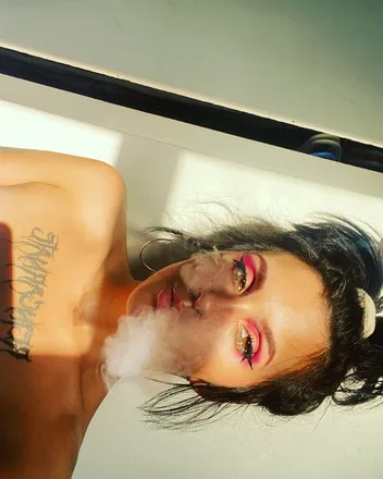 OnlyFans cuenta leahssugar header 2