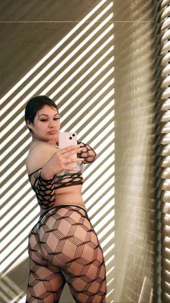 OnlyFans cuenta maminessa00 avatar 1