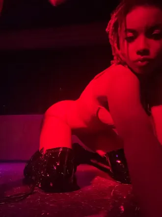 OnlyFans cuenta melaniiluv header 2