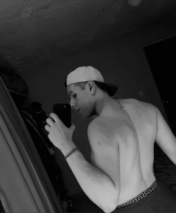 OnlyFans cuenta alexmogueel avatar 1