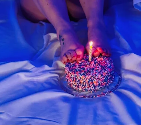OnlyFans cuenta earnedthesesoles header 2