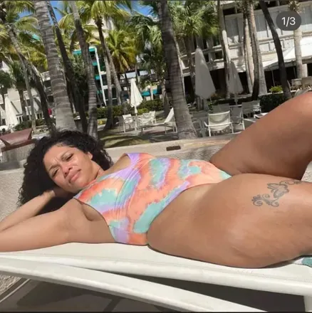 OnlyFans account  noreguladegulagirl header 2