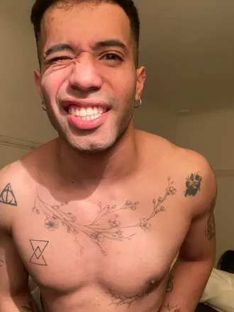 OnlyFans account  aaronn2913 header 2