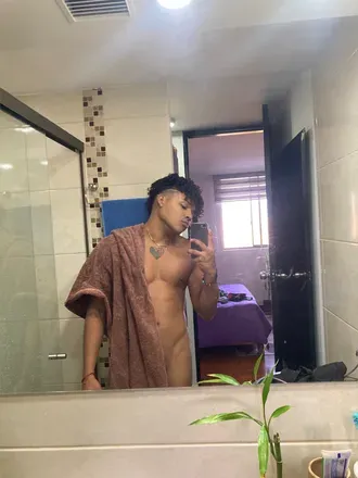 OnlyFans cuenta alejoobadboy1 avatar 1