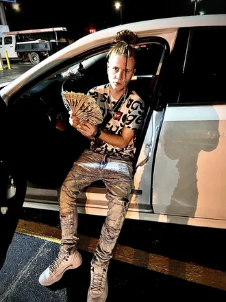 OnlyFans cuenta therealyounggmenace header 2