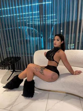 OnlyFans cuenta miichymariell29 header 2