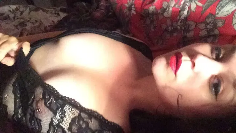 OnlyFans cuenta miss-squish header 2