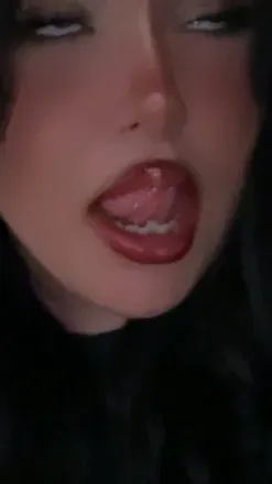 OnlyFans cuenta lizzzzzzzzzzzzzzz avatar 1