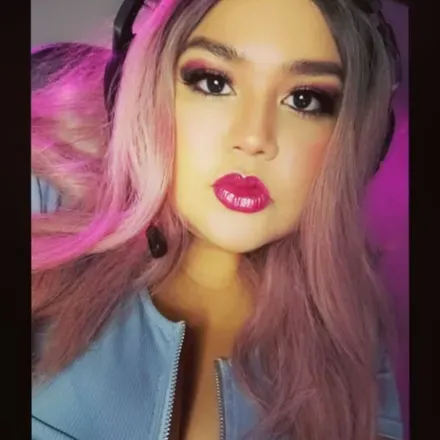 OnlyFans cuenta violetsareblue69 avatar 1