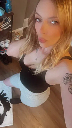 OnlyFans cuenta italian_princess11 header 2