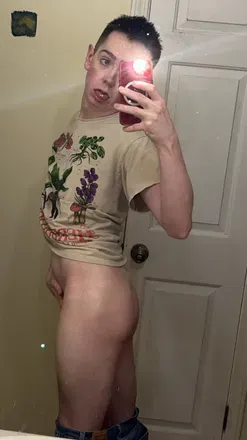 OnlyFans account  playingwitheli avatar 1