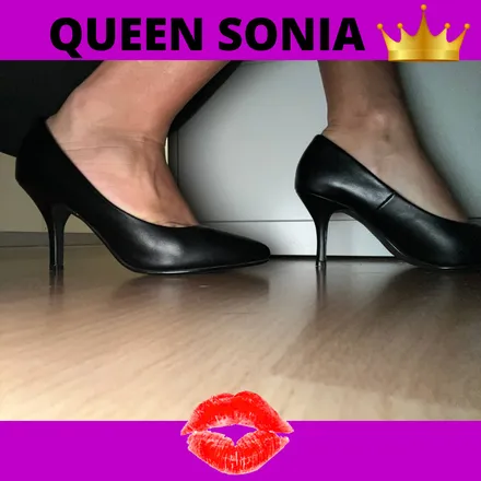 OnlyFans cuenta queen_sonia header 2