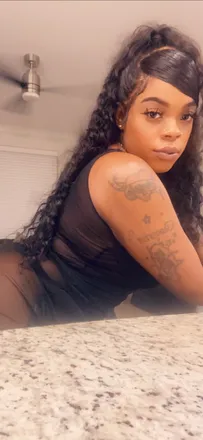 OnlyFans account  dussedenae header 2