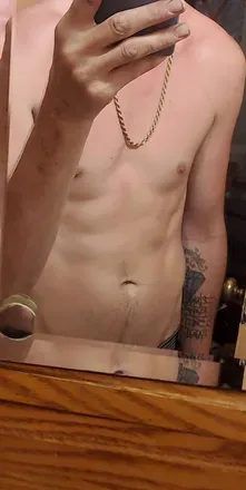OnlyFans cuenta closetedbiguy667 avatar 1