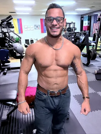 OnlyFans cuenta legacyfitness header 2