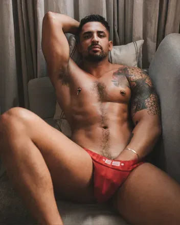 OnlyFans cuenta remsroque header 2