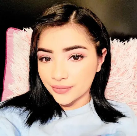 OnlyFans cuenta karenromero header 2