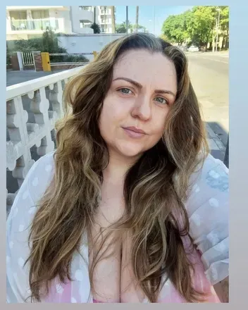 OnlyFans cuenta curvesandfeetuk avatar 1