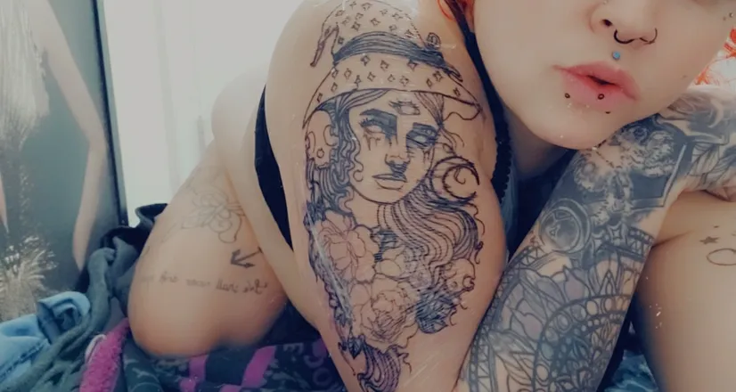OnlyFans cuenta littlewitchbitchbrit header 2