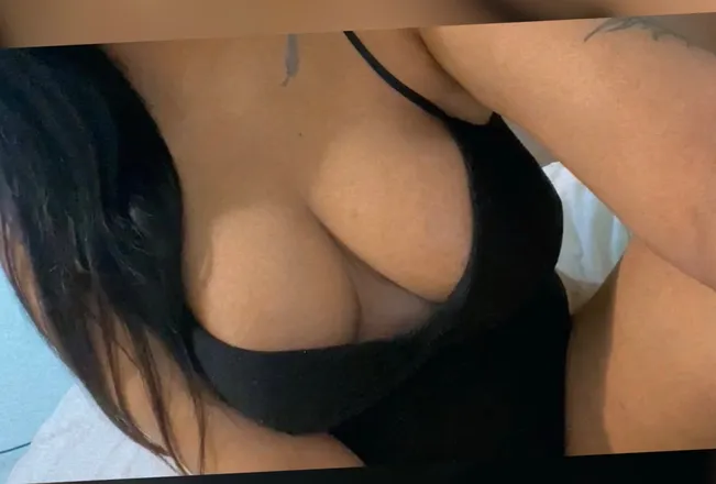 OnlyFans cuenta marielove97 header 2