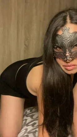 OnlyFans cuenta karinasexy1 header 2