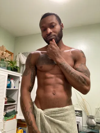 OnlyFans cuenta mr.grownie header 2