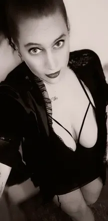 OnlyFans cuenta curvycaithy avatar 1