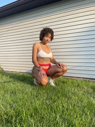OnlyFans cuenta leahshaee avatar 1