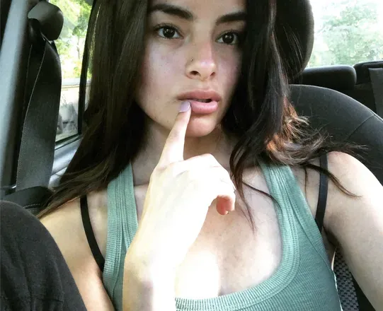 OnlyFans account  ariferrari1 avatar 1