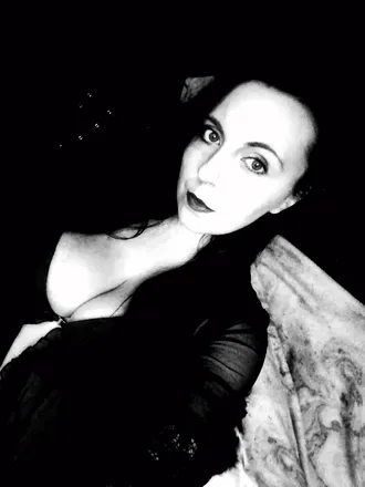 OnlyFans cuenta missrouuge header 2