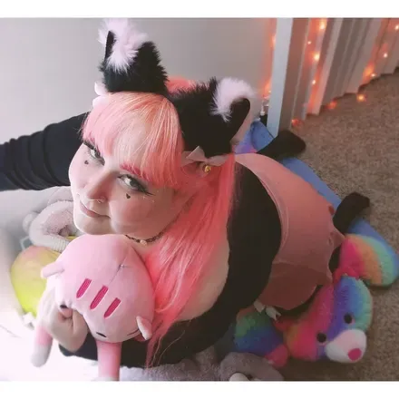 OnlyFans account  meowmachinee header 2