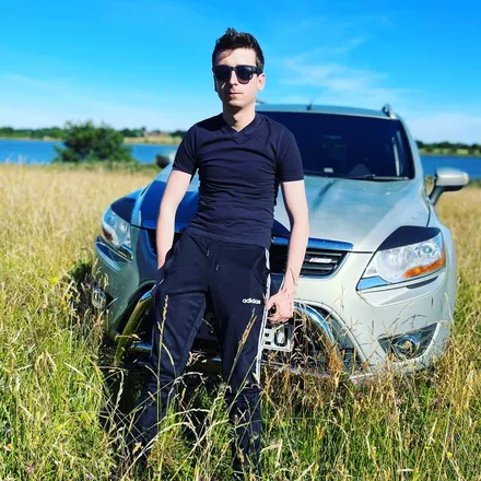 OnlyFans cuenta xim0n5t3r header 2