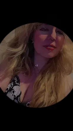 OnlyFans account  lilleech710 avatar 1