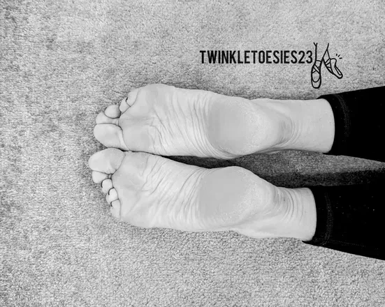 OnlyFans cuenta twinkletoesies23 avatar 1