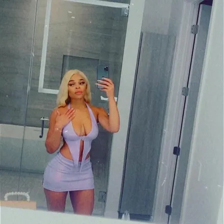 OnlyFans cuenta asiamonett header 2