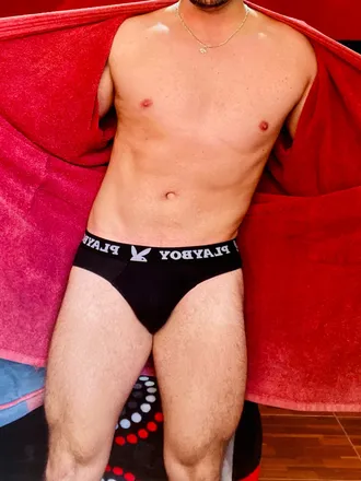 OnlyFans cuenta leonardaniell_marvel header 2