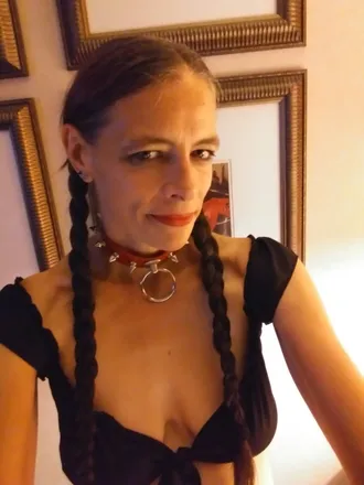 OnlyFans account  prettypuppe header 2