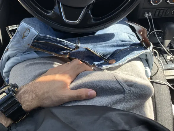 OnlyFans account  petitedaddy header 2