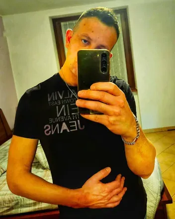 OnlyFans cuenta daniel_italyx.x.x avatar 1