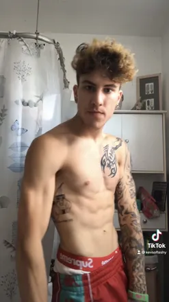OnlyFans cuenta thirsttrapkev header 2