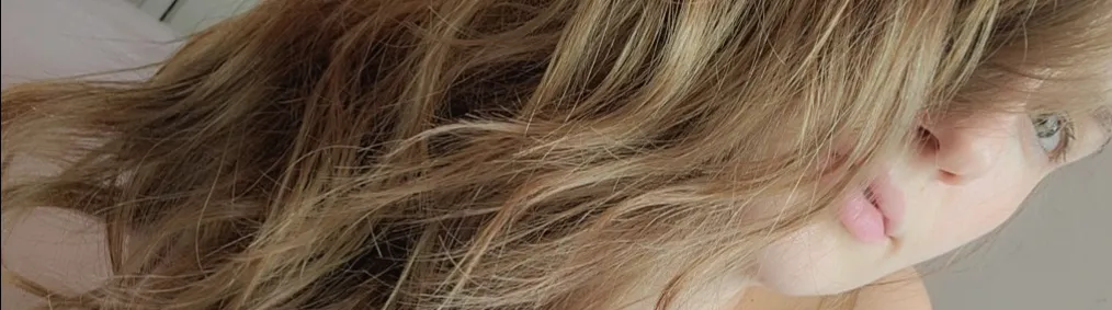 OnlyFans cuenta chloe_barlow_free header 2