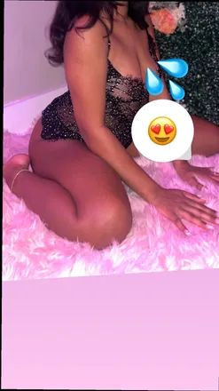OnlyFans cuenta speciallsoakinwett header 2