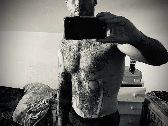 OnlyFans cuenta justin_case909 header 2