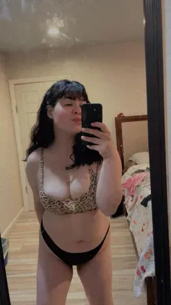 OnlyFans cuenta crsherlyn avatar 1