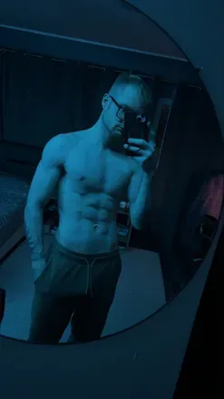 OnlyFans cuenta t0nzele avatar 1