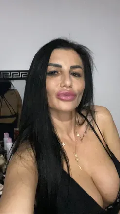 OnlyFans cuenta desiree2your avatar 1