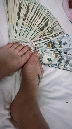 OnlyFans cuenta snowmoneypanda header 2