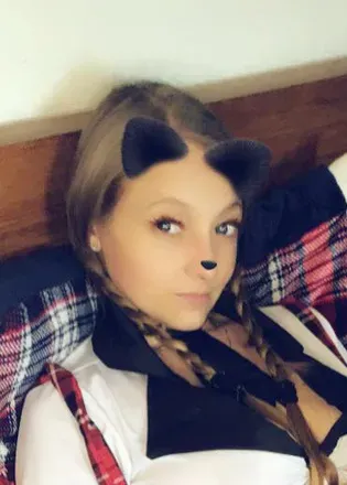 OnlyFans cuenta divorcedhotwife avatar 1