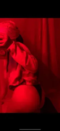 OnlyFans account  alonalady avatar 1